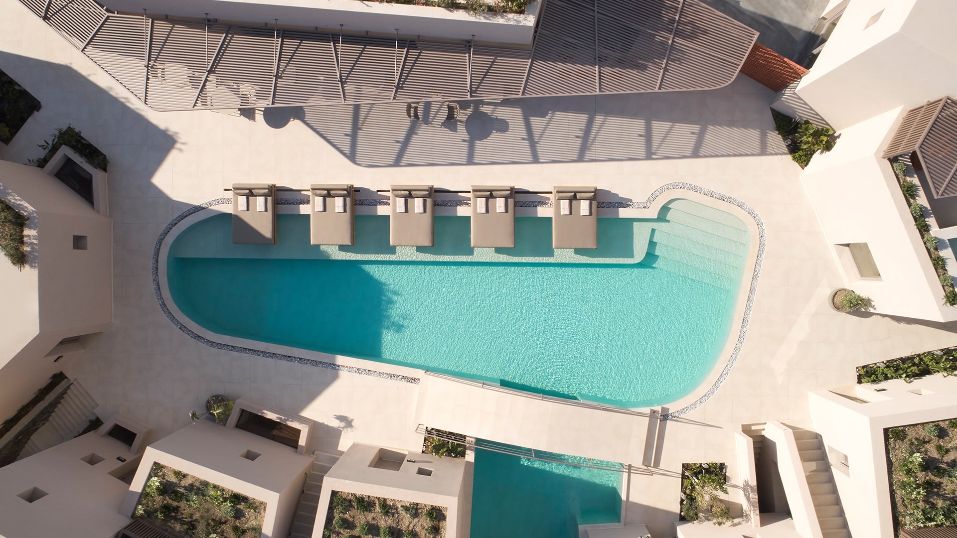 enarma-facilities-outdoor-pool-header